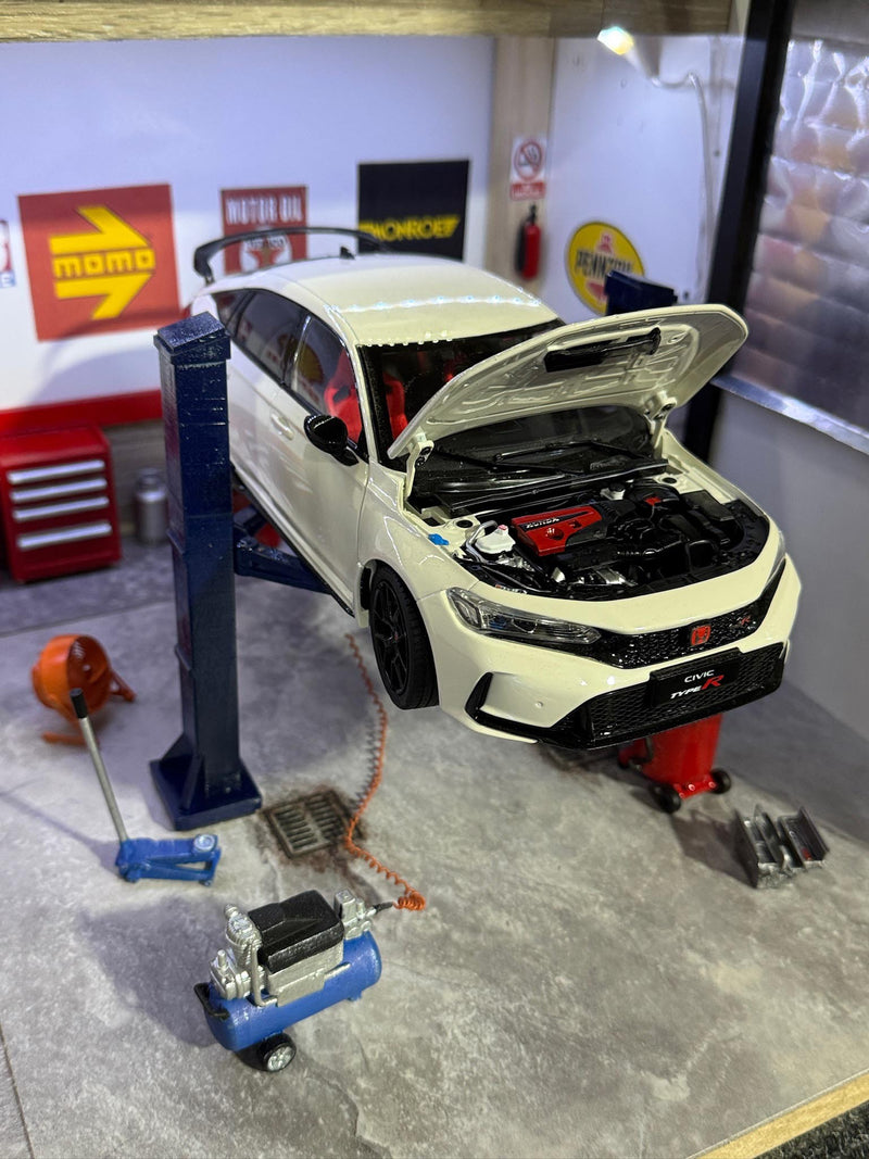 Racing Garage Diorama 1/24