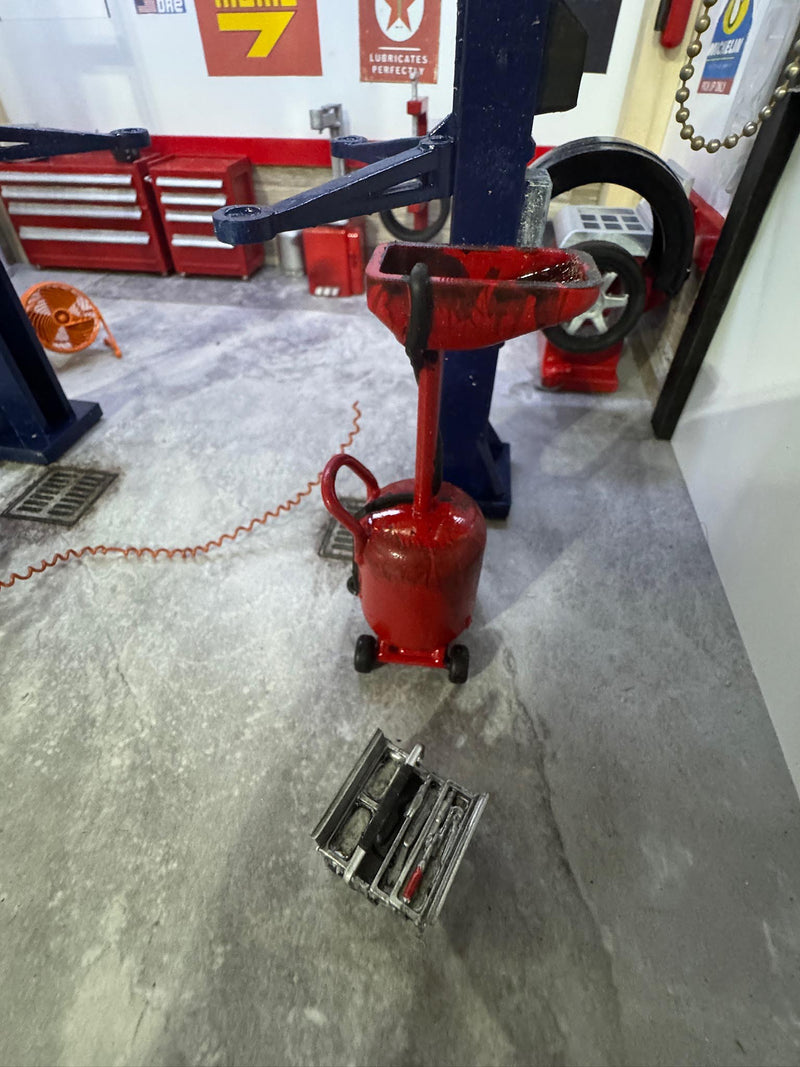 Racing Garage Diorama 1/24